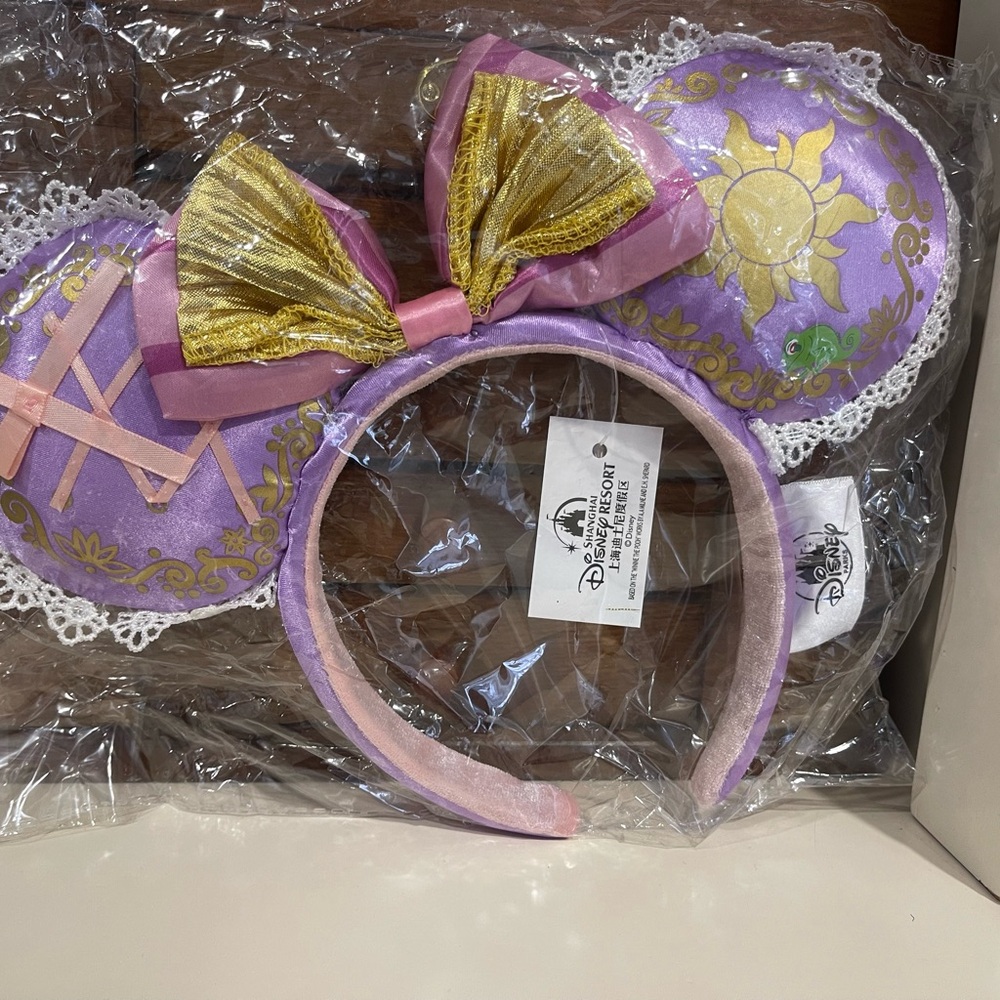NWT Disney Rapunzel Tangled Purple and Gold Ears Headband